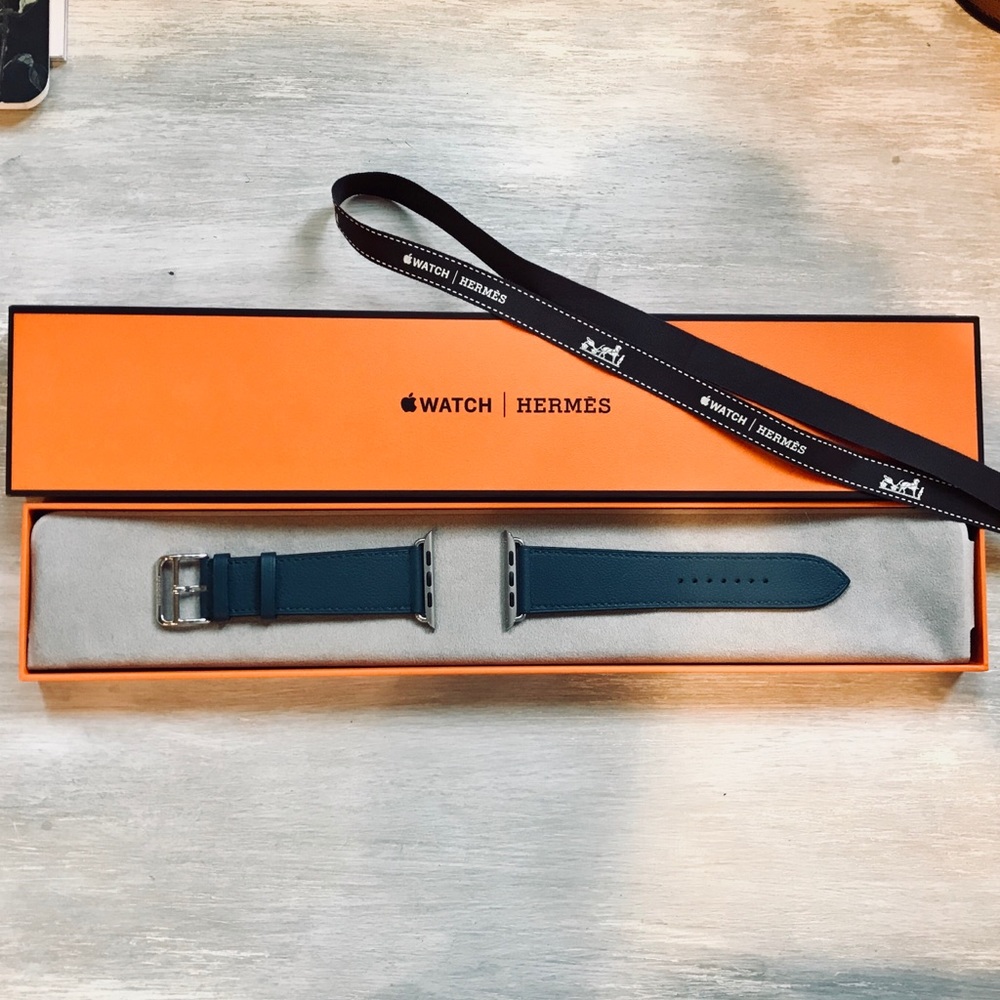 Hermēs Apple Watch band